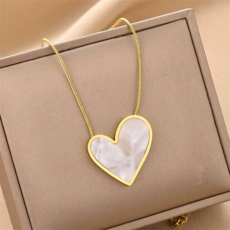 سلسلة "Black Heart"